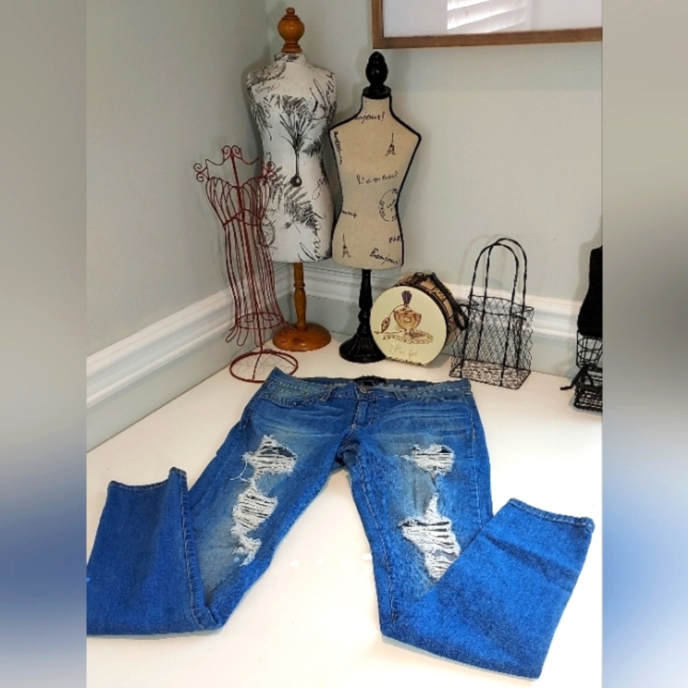 Flying Monkey Light Wash Distressed Lose Rise Skinny Jeans Pre-owned